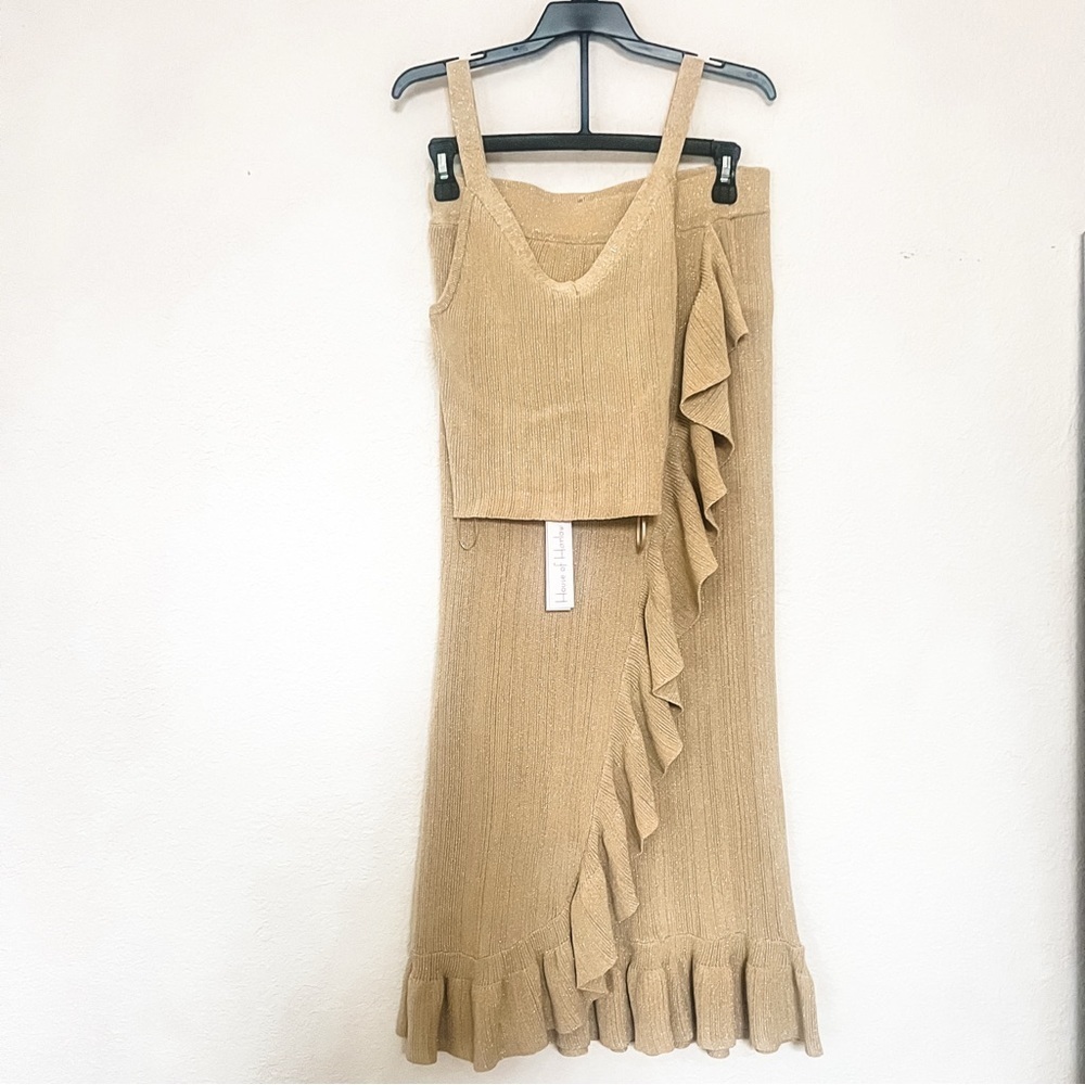 House of Harlow 1960 Tan Ruffle Skirt Set